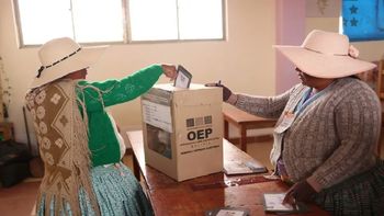 Pan con pan: Bolivia define su futuro entre dos opciones de la derecha