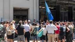 altText(Movilizaciones en la banca pública se extienden al Banco de Seguros del Estado)}