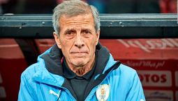 altText(Tabárez fue tendencia en redes: muchos defienden su proceso y hablan de «operación»)}