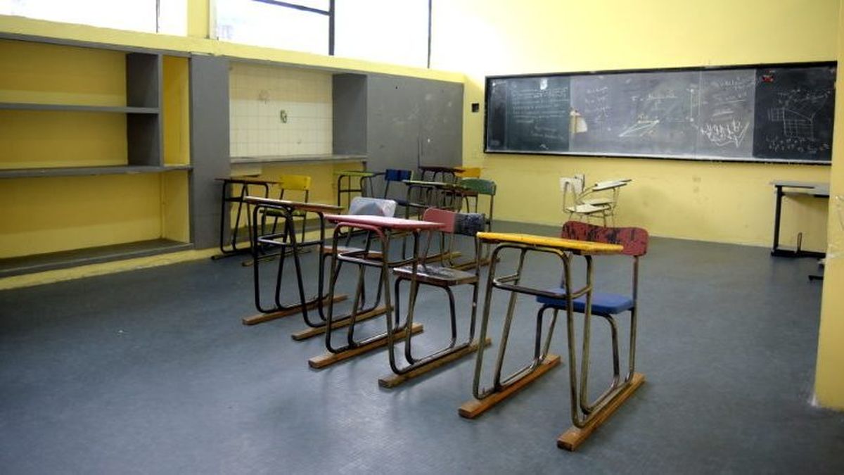 Paran este miércoles los profesores de Montevideo