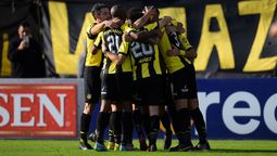 altText(Sin la Joya, Peñarol debuta en el Intermedio)}