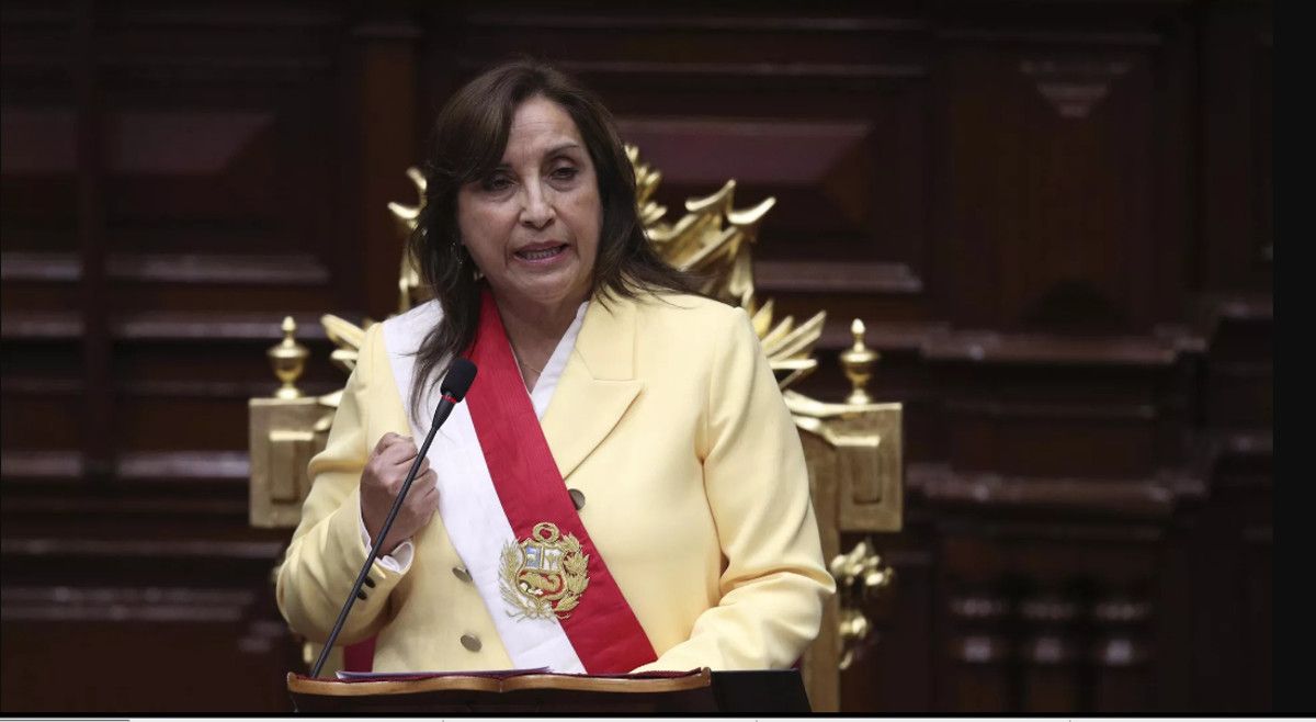 Dina Boluarte ejerce como presidenta de la República del Perú