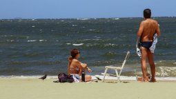 altText(Intendencia de Canelones promueve ocupación hotelera mediante entrega de vouchers gastronómicos)}