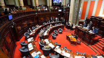 No se pudo votar moción de interpelación a Lazo: a la oposición de faltaron los votos