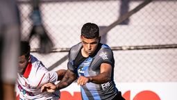 altText(Partidazo y pico en el Prado: Liverpool y Central Español igualaron 3 a 3)}