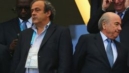 altText(Michel Platiní detenido por una investigación de corrupción en el otorgamiento del mundial 2022 a Catar)}