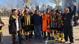 altText(Peñarol le ganó a Boca en el fútbol para ciegos)}