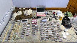 altText(Clonación de tarjetas: así operaba la banda que fue descubierta por la Policía)}