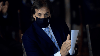 En 45 minutos y por redes sociales, Lacalle Pou cambió un ministro