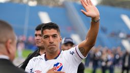 altText(Fuentes: fútbol uruguayo no está a la altura de Luis Suárez)}