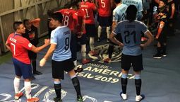 altText(Uruguay sancionado con 10 mil dólares y Brasil con 15 mil dólares)}