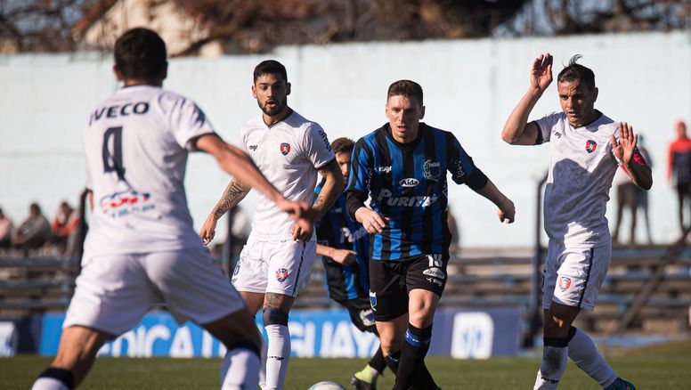 Liverpool es puntero en la serie A y Boston iguala a Nacional en la serie B