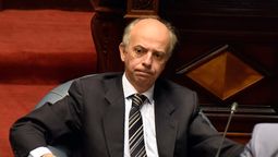 altText(García concurre este lunes al Senado por avión venezolano)}