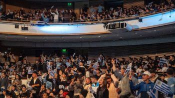 1.500 estudiantes coparon el Sodre para ver a la Celeste
