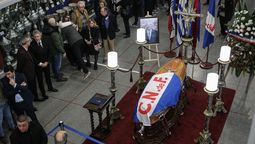 altText(Nacional y sus simpatizantes despidieron a José Fuentes)}