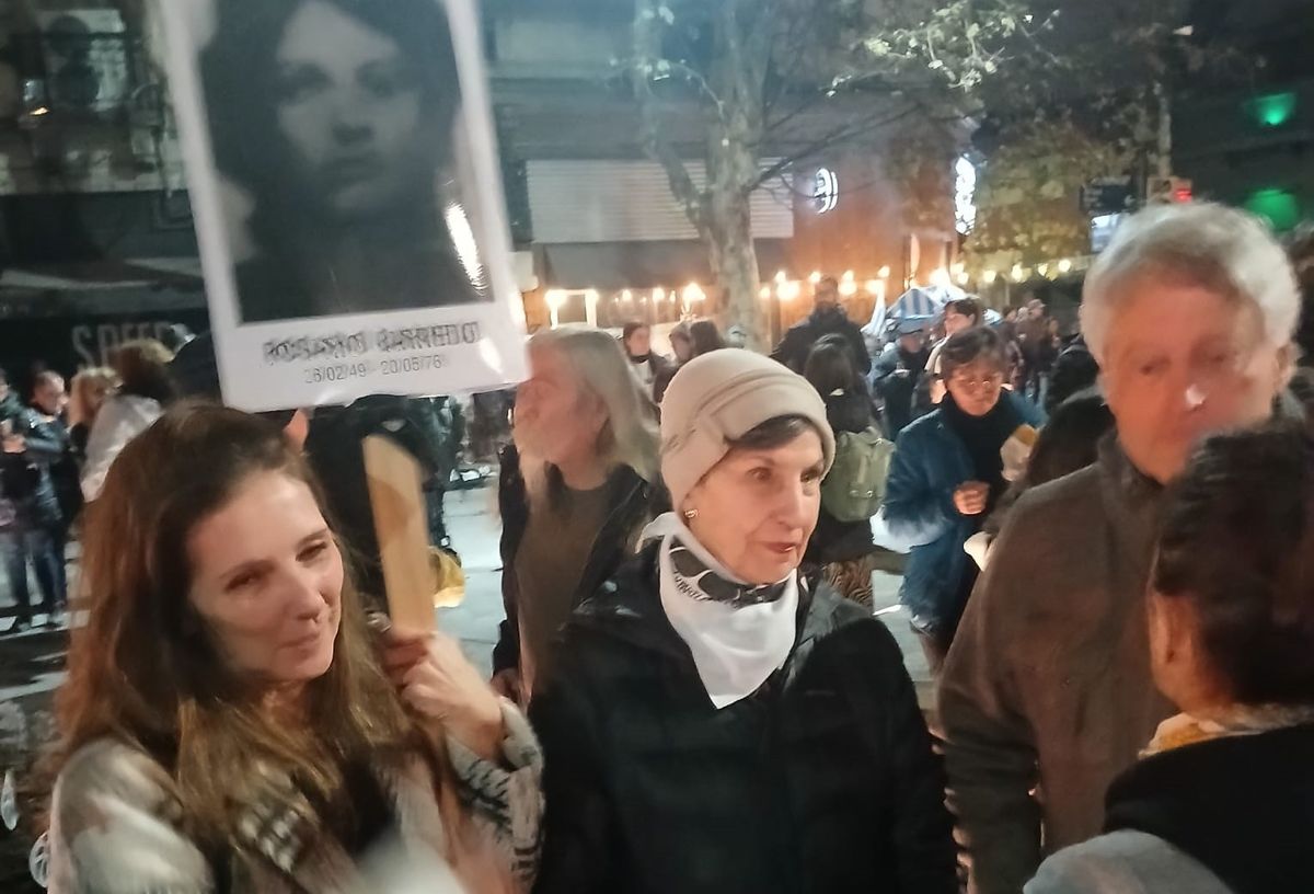 La senadora chilena Isabel Allende en la Marcha del Silencio.