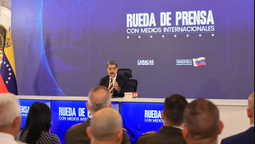 altText(Maduro se pronunció sobre el despliegue militar de EE.UU. en el Caribe)}