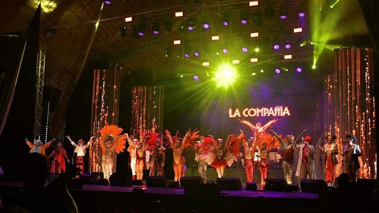Carnaval: dos grandes favoritos van por la corona