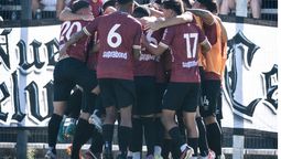 altText(Wanderers consiguió su primer triunfo en el Apertura)}