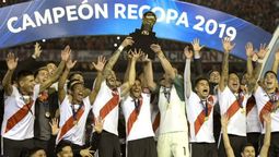 altText(River campeón de la Recopa)}