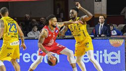 altText(LUB: Vuelve a picar la naranja en el Palacio Peñarol)}