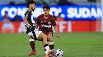 Gonzalo Pérez es uno de los dos uruguayos que se consagró campeón de la Copa Sudamericana con Lanús.