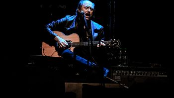 Jaime Roos durante su último concierto en el Centenario.