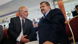 altText(Crisis Nacional: Vairo cambia su decisión, renuncia el secretario y Perchman amaga con irse)}