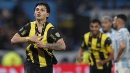 altText(Peñarol define por estas horas si operan del hombro al zaguero Nahuel Herrera)}